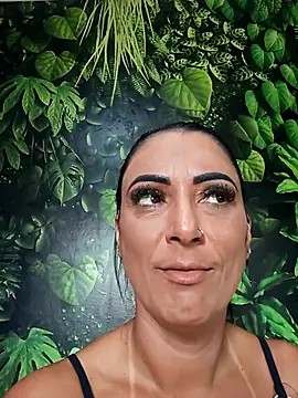 jadecristina online show from April 9, 2026, 1:49 pm