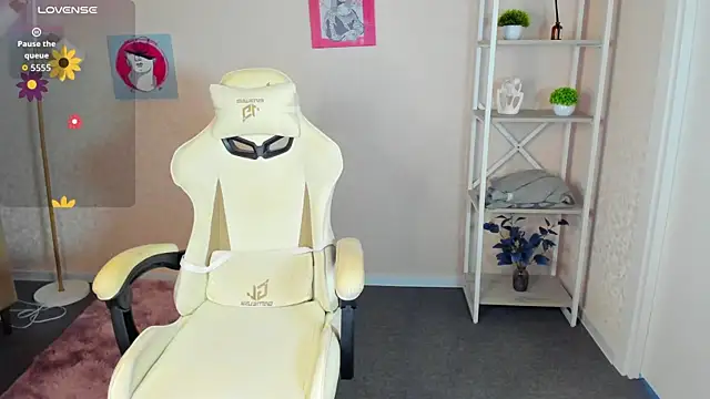 Snapshot of R0cket_bunny chatting on September 12, 2025, 1:06 am R0cket bunny online show from September 12, 2025, 1:06 am