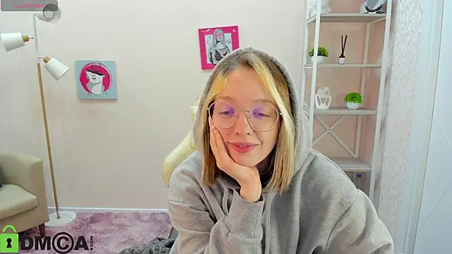 Snapshot of R0cket_bunny chatting on October 14, 2025, 1:17 am R0cket bunny online show from October 14, 2025, 1:17 am