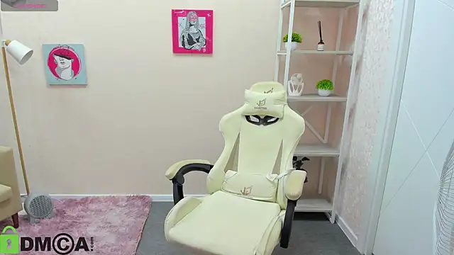 Snapshot of R0cket_bunny chatting on October 19, 2025, 1:06 am R0cket bunny online show from October 19, 2025, 1:06 am