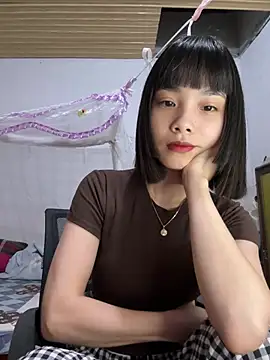 Snapshot of andymi1 chatting on June 5, 2026, 7:36 am andymi1 online show from June 5, 2026, 7:36 am