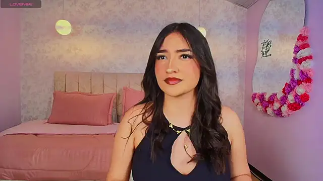 sweet artemiis online show from December 5, 2025, 9:00 pm