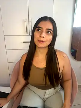 salomecute21 online show from October 23, 2025, 12:04 pm