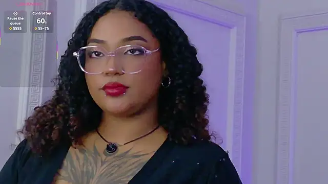 Cristal-Jonnes online show from April 19, 2026, 4:45 am