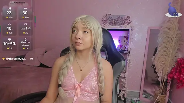 JuliethMoss online show from April 18, 2026, 10:10 pm