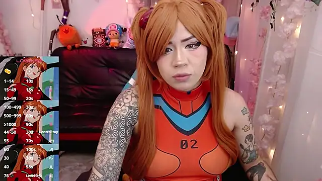 jadedelux  online show from October 5, 2025, 8:07 pm