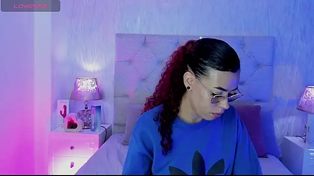 Pamelamiler   online show from March 9, 2026, 12:09 pm