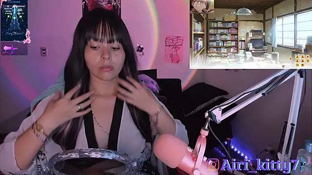 lila kitty81 online show from December 18, 2025, 7:31 pm