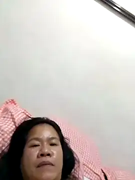 AsianbouncieGIRL online show from May 16, 2026, 12:18 am
