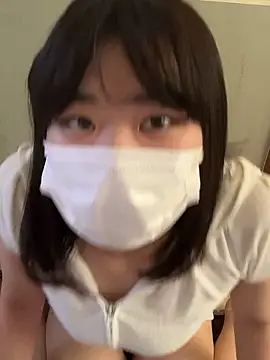 -SAKI-xx online show from October 3, 2025, 5:48 am