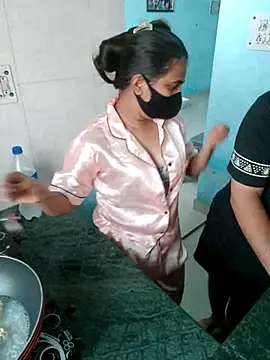 Snapshot of hotty-sapna chatting on September 16, 2025, 5:08 am hotty-sapna online show from September 16, 2025, 5:08 am