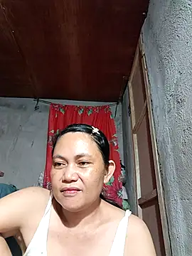 Everleigh mom online show from September 19, 2025, 10:38 am