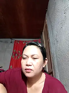 Everleigh mom online show from October 6, 2025, 10:34 am