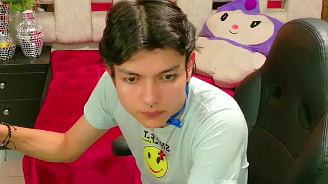 Snapshot of alandelrey57 chatting on February 13, 2026, 8:05 pm alandelrey57 online show from February 13, 2026, 8:05 pm