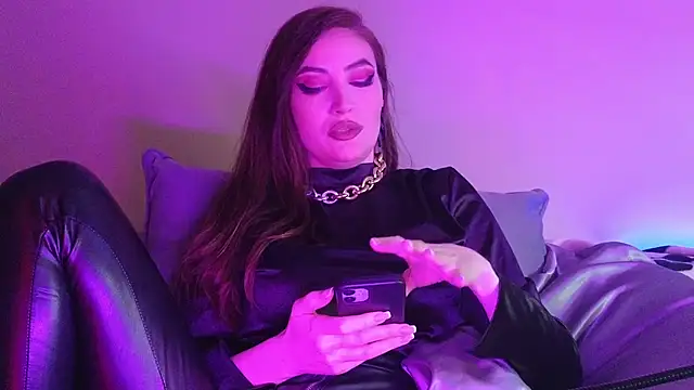 AliceJameson online show from October 24, 2025, 9:11 pm