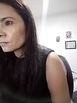 Cami Konor online show from October 16, 2025, 6:09 pm