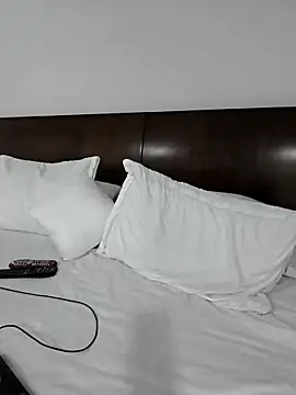 Cami Konor online show from March 6, 2026, 9:33 pm