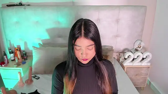 AbbyBeck online show from October 20, 2025, 1:33 pm