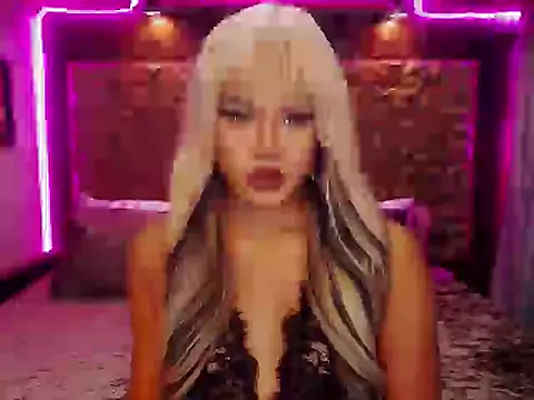 YllanaAltheaXxX online show from September 15, 2025, 5:13 pm