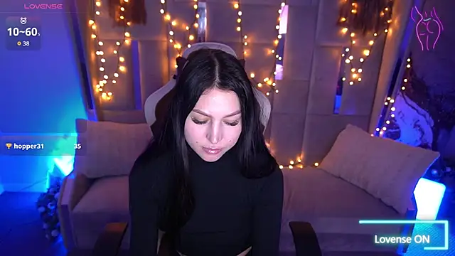 EliseVelour online show from February 12, 2026, 2:12 pm