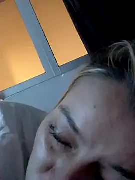 Fernandar2025 online show from September 16, 2025, 1:17 am