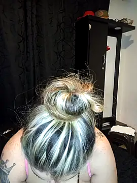 Fernandar2025 online show from September 25, 2025, 3:10 am