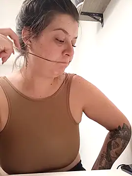 Fernandar2025 online show from March 9, 2026, 9:08 pm