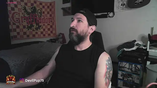 DevilPup75  online show from February 11, 2026, 4:17 am