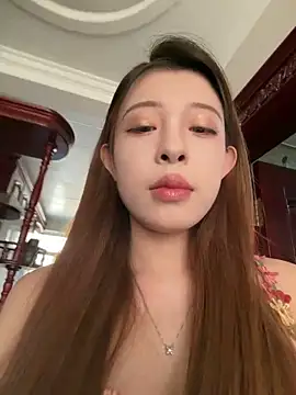 tuanzi125216 online show from March 27, 2026, 2:17 am