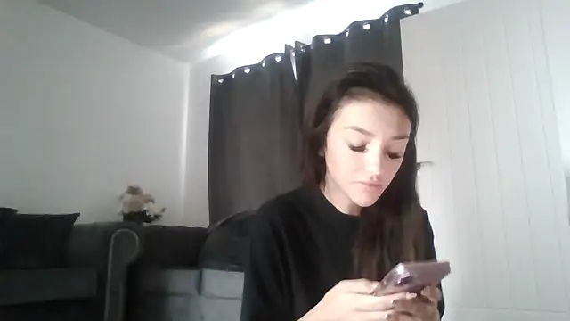 naughtybella05 online show from October 23, 2025, 10:58 am