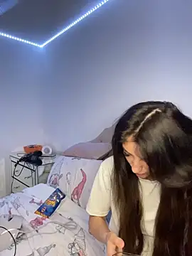 naughtybella05 online show from November 23, 2025, 8:52 pm