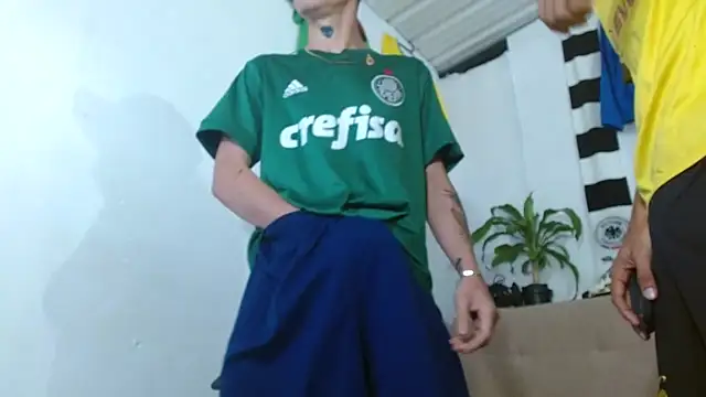 skinny23cm online show from February 15, 2026, 1:20 pm