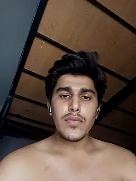 Snapshot of HarryChoudhary21 chatting on April 28, 2026, 6:35 pm HarryChoudhary21 online show from April 28, 2026, 6:35 pm