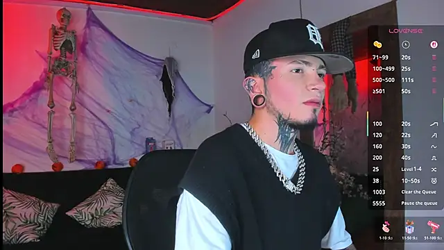 tyler jones  online show from October 28, 2025, 4:38 am