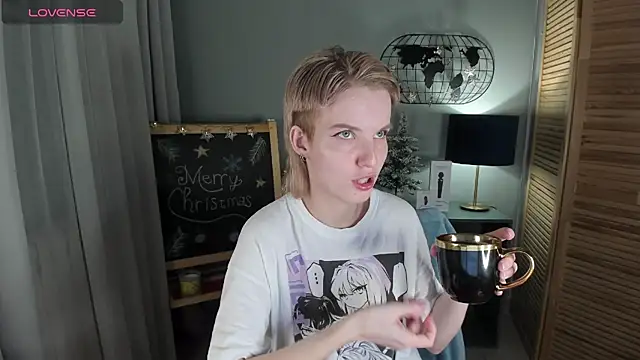 Madelaineses online show from December 21, 2025, 8:43 am