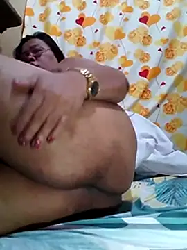 Huge mama69 online show from March 29, 2026, 1:44 pm