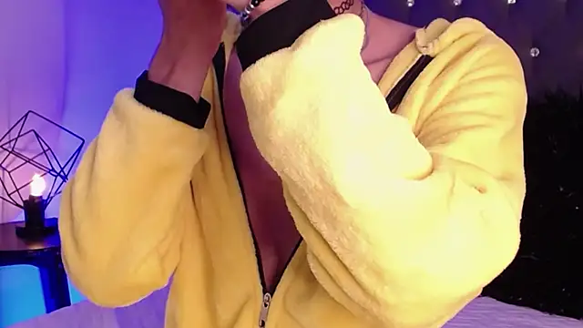 OzorioDany online show from October 5, 2025, 4:00 am