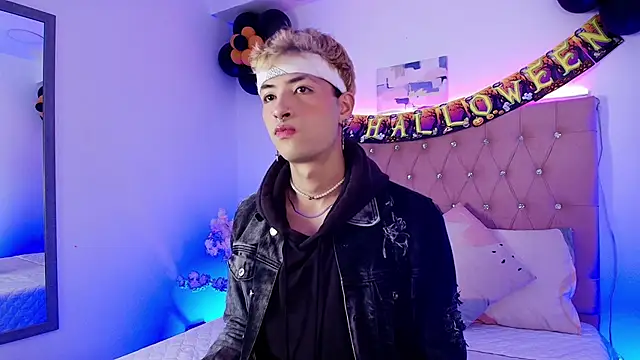 OzorioDany online show from October 17, 2025, 3:53 am