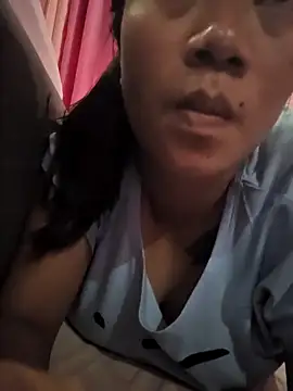 Snapshot of celestine_22 chatting on September 23, 2025, 11:35 am celestine 22 online show from September 23, 2025, 11:35 am