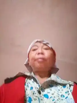 VangLe73 online show from October 7, 2025, 11:13 pm