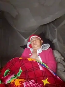 VangLe73 online show from November 5, 2025, 4:07 pm