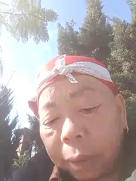 VangLe73 online show from December 19, 2025, 2:40 am