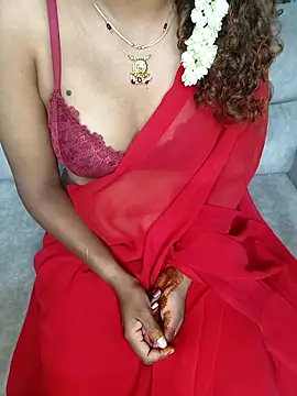 Snapshot of Tamilpallavi chatting on May 10, 2026, 10:26 pm Tamilpallavi online show from May 10, 2026, 10:26 pm