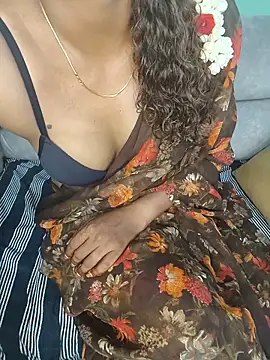 Snapshot of Tamilpallavi chatting on May 29, 2026, 2:53 am Tamilpallavi online show from May 29, 2026, 2:53 am