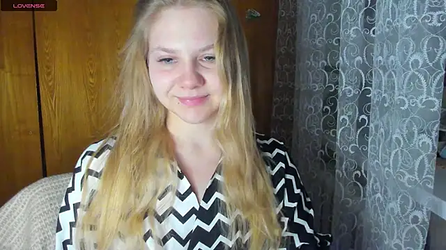 AlinaMors online show from December 4, 2025, 10:29 pm