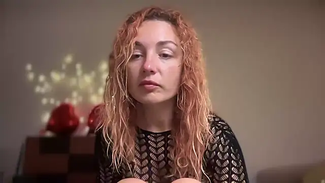 Reddgiirl online show from January 18, 2026, 5:39 pm