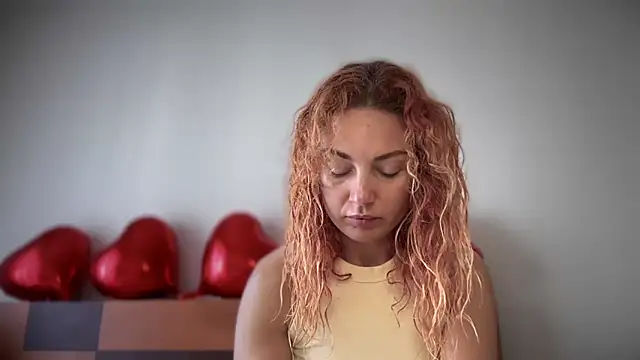 Reddgiirl online show from March 23, 2026, 9:46 am