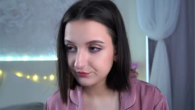 FalineBeacher online show from April 11, 2026, 1:10 am