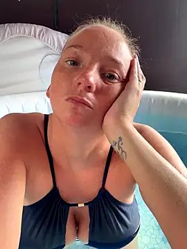 JustYourNormalCouple online show from September 16, 2025, 1:23 pm