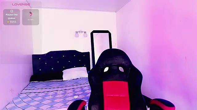 Rossedewitt  online show from November 14, 2025, 7:34 pm